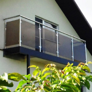 Балконна огорожа з нержавіючої сталі та скла